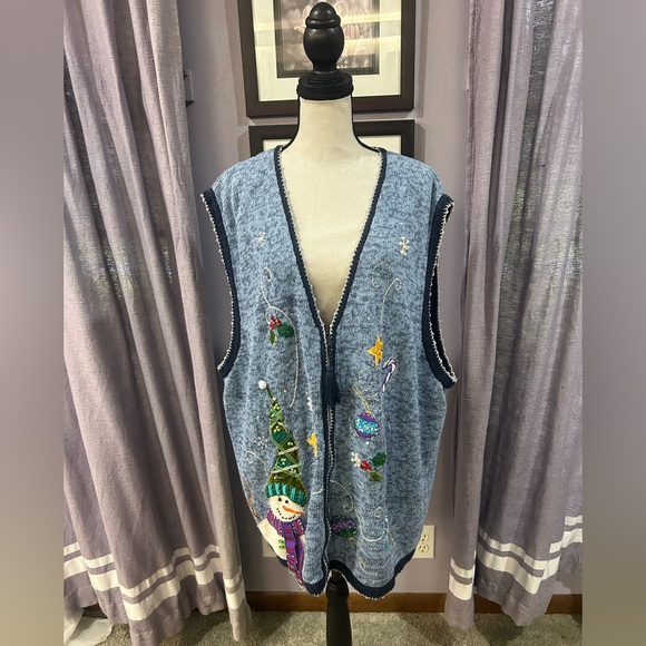 White Stag Jackets & Blazers - Vintage White Stag Holiday Vest